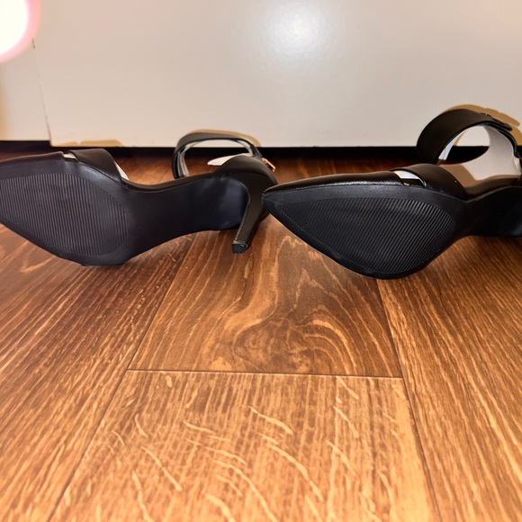 NWT Just Fab Black, Ankle Strap, Pointy Toe Heels. Size 8.5. - Picture 7 of 14